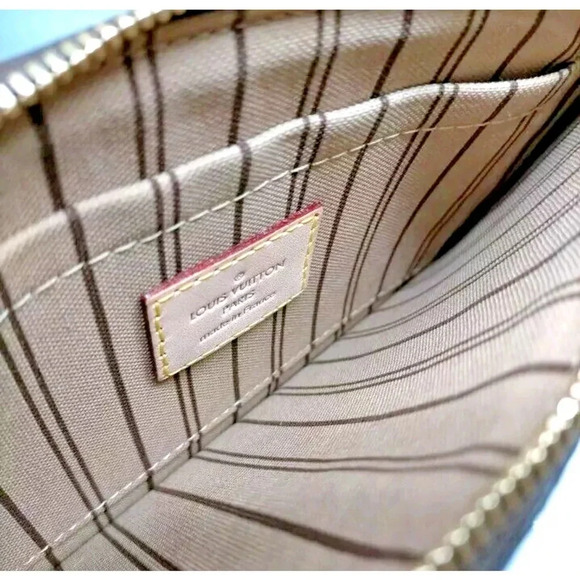 Louis Vuitton Pouch Brown Monogram with Dust Bag - Picture 5 of 12